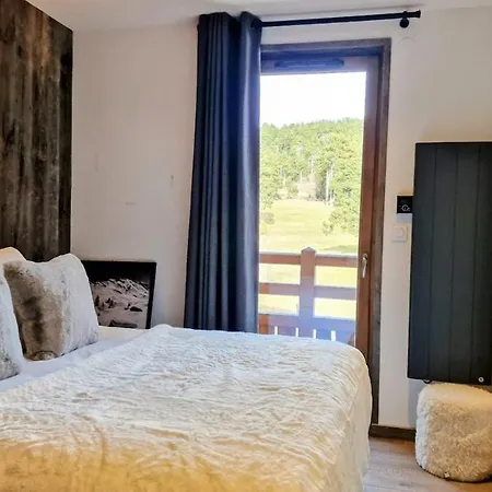 Appartement-chalet Odette Apartment *